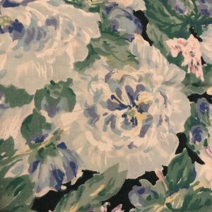 Eileen West Floral Blue and Green twin sz fitter and two pillowcase